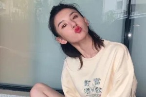 女明星鼓脸卖萌背后的瘦脸玄学与技巧