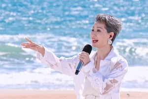 《浪姐6》四代姐姐撕碎年龄标签：中年女性的高光时刻