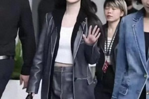 杨紫生图曝光被路人抢镜，颜值争议再登热搜