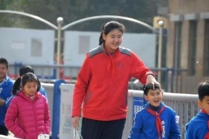 女篮巨人：张子宇坎贝奇郑海霞等身材堪比NBA球星