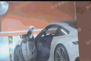白敬亭宋轶恋情曝光，因戏生情甜蜜互动
